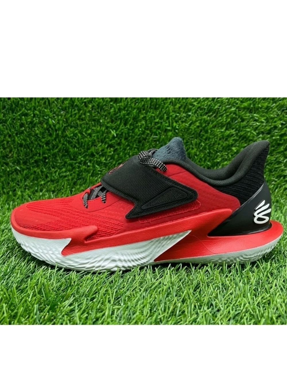 Under Armour Men's Curry Fox 2 Red Black RARE PE